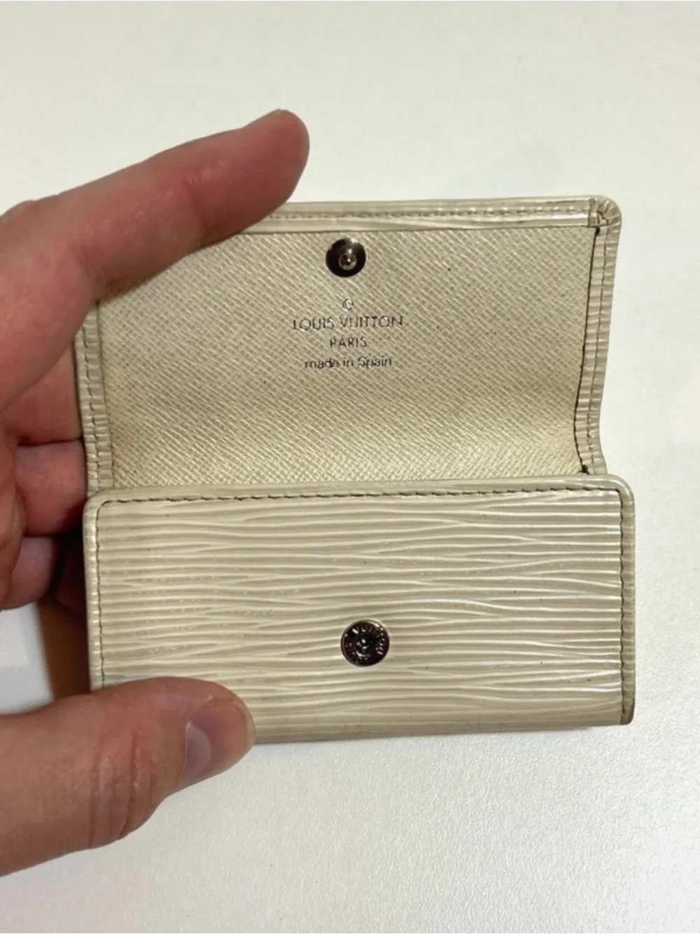 Louis Vuitton Cream Epi Leather Key Holder